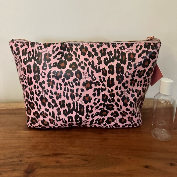 Juicy Couture Makeup Bag Pink Leopard New With Tags - Picture 2 of 4